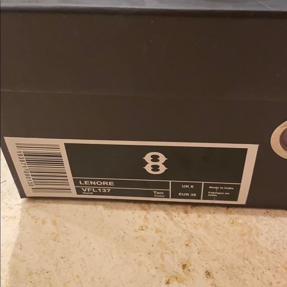 NWT: tan leather slides - Picture 2 of 3